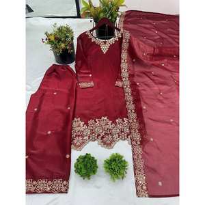 Conjunto de Top, Pantalón y Dupatta para Mujer de Diseñador con Bordado Pesado y Lentejuelas - Product Image 1