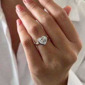 2 Carat Heart Shape E VVS2 Lab Grown <b>Diamond</b> Unique Prong Bezel Set Art Deco Engagement <b>Ring</b> , IGI Certified - Product Image 1