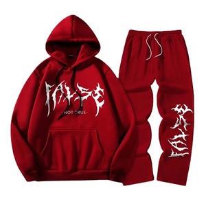 Ensemble de survêtement rouge pour homme à capuche avec imprimé gothique blanc, sweat-shirt à manches longues et pantalon à cordon de serrage, style streetwear - Product Image 1