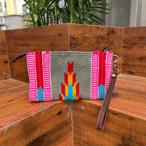 Sac à main de couverture multi-selle fait à la main avec du cuir usiné Style occidental en cuir véritable pochette portefeuille de luxe cadeau pour elle - Product Image 5