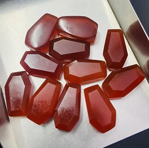Pierre précieuse naturelle en onyx rouge, taille cercueil, polie, pour la fabrication de bijoux, vente en gros - Product Image 2