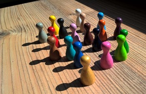 ILAHI's Colored Wooden Pawns Eco-Friendly Antique Design Wooden - Product Image 4