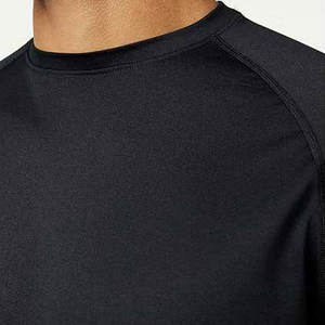 T-shirt de sport noir personnalisé pour homme |   Haut de sport en polyester tricoté, séchage rapide, pour entraînement athlétique |   Vente en gros - Product Image 3