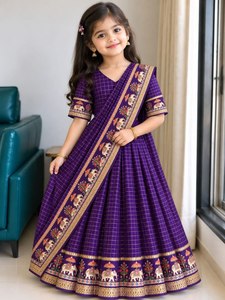 Magnifique Lehenga Choli en coton traditionnel pour demoiselles d'honneur, imprimé numérique, broderie, pour mariages et fêtes, robe de soirée - Product Image 4