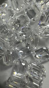 เพชรทรงเหลี่ยมมรกต CVD ผลิตในห้องปฏิบัติการ ความใส VVS-VS สี D-E ขนาด 0.003-2 กะรัต สำหรับทำเครื่องประดับ - Product Image 4