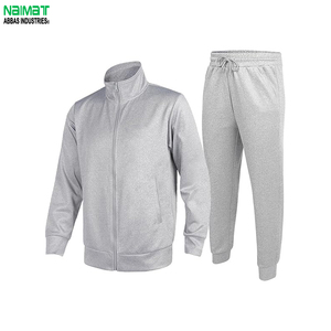 Conjunto Deportivo de Felpa Azul Claro Premium para Hombre - Conjunto de Dos Piezas con Sudadera con Capucha y Bolsillo Tipo Canguro - Product Image 4