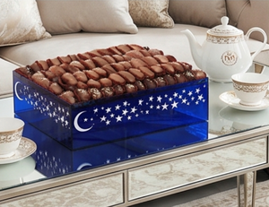 Plateau rectangulaire en acrylique de qualité supérieure pour servir des chocolats, design étoile et lune bleus, fait main, pour gâteaux et dattes. - Product Image 5