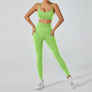 Conjunto de Yoga para Mujer, Leggings de Cintura Alta y Sujetador Deportivo con Tirantes Cruzados, Ropa de Gimnasio para Fitness, Pilates, Entrenamiento y Running - Product Image 1