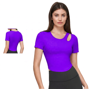 Chemises et hauts de yoga pour femmes à col en U et manches courtes avec design épaules, séchage rapide, écologiques, coupe ajustée, respirants, vêtements de fitness - Product Image 4