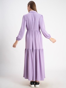 เดรสยาวสีลาเวนเดอร์ แขนยาว เอวสม็อค ชายกระโปรงเป็นชั้นๆ ทรงหลวมสบาย ผ้าวิสโคสทอ เหมาะสำหรับใส่ในฤดูใบไม้ผลิ - Product Image 1