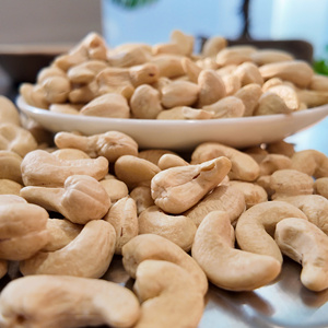 Nueces de cacho de tigre blancas frescas 100% orgánicas con certificación Halal W210 de Vietnam a precio competitivo para uso en la industria alimentaria saludable - Product Image 5