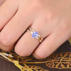 Anillo de Compromiso con Tanzanita en Forma de Pera, Anillo de Novia Vintage con Moissanita, Joyería de Boda en Oro Amarillo - Product Image 5