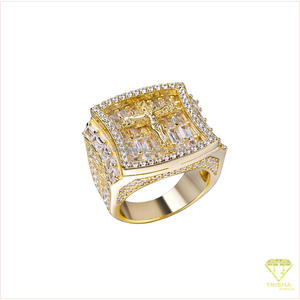 Anillo Cuadrado Premium de Plata 925 con Diamante Cultivado en Laboratorio para Hombre, Diseño Estilo Baguette, para Minoristas de Joyería y Compradores Mayoristas - Product Image 2