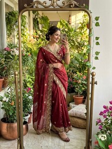 Sari en satin Royal Aura, Sari en satin Golden Bloom, Sari en satin Diamond Drape, Sari en satin brodé Signature - Product Image 1