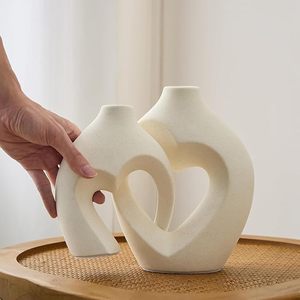 Moderno Florero Decorativo de Cerámica y Porcelana con Acabado Mate, Hecho a Mano, Minimalista, para Centro de Mesa, Color Blanco, Decoración para el Hogar - Product Image 4