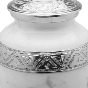 Urne funéraire personnalisée en aluminium, motif marbre blanc et bande celtique argentée, pour cendres d'adultes, vente en gros - Product Image 3