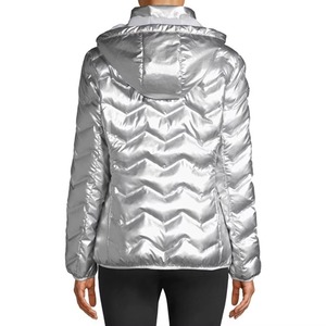 Chaqueta Acolchada Plateada con Capucha para Mujer, Abrigo de Invierno de Manga Larga con Cierre de Cremallera - Product Image 3