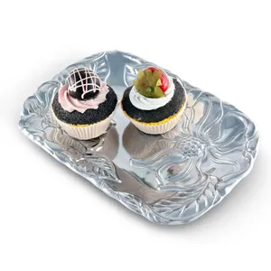 Bandeja de Servicio de Metal Hecha a Mano, Decoración de Mesa Contemporánea para Hogares de Lujo, Acabado Dorado, Cristal Hecho a Mano, Estilo Francés - Product Image 3