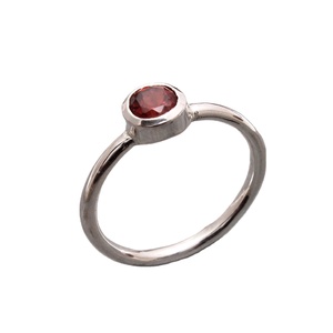 แหวนโกเมนสีแดงธรรมชาติสีเงินสเตอร์ลิง925คลาสสิกแหวนเครื่องประดับที่ทันสมัยเรียบง่าย - Product Image 1