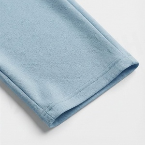 Ensemble de shorts 2 pièces unisexe bleu clair à imprimé géométrique, t-shirt à manches courtes col rond et short cargo, vêtements décontractés pour le printemps et l'été - Product Image 6