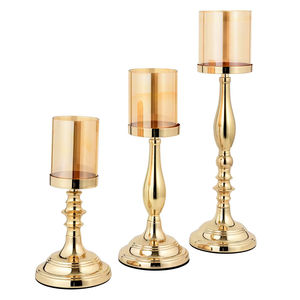 Glamoroso candelabro de cristal chapado en oro, linterna decorativa para arreglos de celebración opulentos. - Product Image 1
