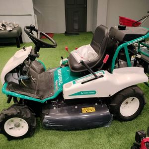 เครื่องตัดหญ้าแบบนั่งขับ OREC RM 20HP 4x4 รุ่นดั้งเดิม เครื่องยนต์ 2 จังหวะ ระดับอุตสาหกรรม สำหรับงานหนัก ขนาดถังเก็บหญ้าสูงสุด 1000 มม. 24V เครื่องจักรสำหรับสวนและฟาร์ม - Product Image 1