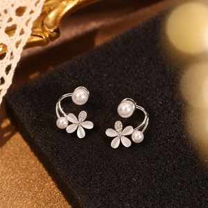 2in1 Silver-Toned Floral Monalisa Stone <b>Pearl</b> Stud <b>Earrings</b> for Women Party and Daily Wear Wedding Use for Sale - Product Image 3
