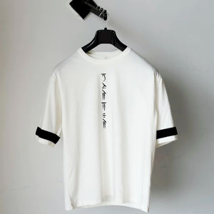 เสื้อยืดคอวีพิมพ์ลายผ้าโพลีเอสเตอร์/คอตตอนแบบสั่งทำพิเศษ ทรงโอเวอร์ไซส์ ผ้าถักน้ำหนัก 360 กรัม เป็นมิตรกับสิ่งแวดล้อม สไตล์ไฮสตรีท สำหรับฤดูใบไม้ผลิและฤดูใบไม้ร่วง - Product Image 3