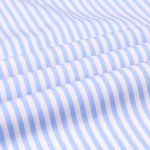 เสื้อเชิ้ตผู้ชายผ้าถักเนื้อนุ่มระบายอากาศได้ดี น้ำหนัก 160 กรัม ผลิตจากโพลีเอสเตอร์/คอตตอน ซาติน สีพื้น สไตล์ลำลอง ป้องกันการยับ กระดุมเดี่ยว ปกคอพับได้ - Product Image 4