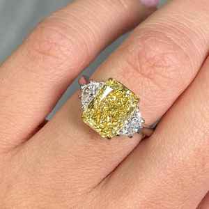 Bague à trois pierres en moissanite jaune fantaisie taille radiant pour femme, en argent 925 original, bijoux fins de qualité supérieure pour les amoureux - Product Image 2