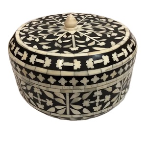 Boîte à bijoux personnalisée faite à la main en incrustation d'os indien Solution de rangement de luxe pour bagues, bracelets, colliers et présentoir élégant pour la maison - Product Image 5