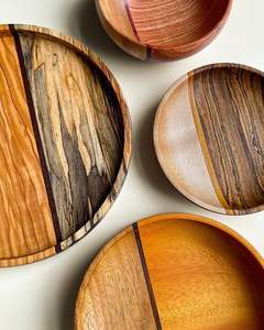 จานไม้คุณภาพพรีเมียม เป็นมิตรกับสิ่งแวดล้อม สำหรับเสิร์ฟอาหาร ตกแต่งด้วยมือแบบธรรมชาติ ใช้งานได้อย่างยั่งยืน อุปกรณ์สำคัญสำหรับห้องครัวและการรับประทานอาหาร - Product Image 2