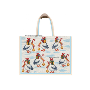 Bolsa de Mano Decorativa y Elegante Heaux Geauz Personalizada con Bordado a Mano, Diseño Navideño Famoso para Celebraciones Festivas - Product Image 4