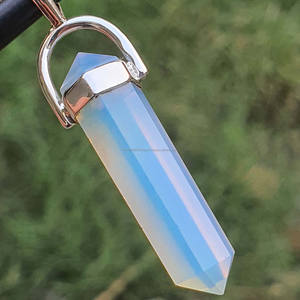 Venta al por mayor de joyería fina de calidad superior de plata 925 Opalite colgante collar con forma de punto chapado en oro de primera calidad encantos - Product Image 2