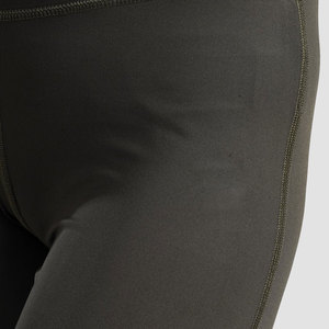 Leggings de fitness pour femmes de haute qualité à taille mi-haute - Séchage rapide et écologiques pour un confort, une flexibilité et des entraînements quotidiens - Product Image 6