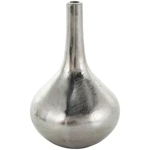 Vase en métal artistique pour maisons modernes, rehaussant les arrangements floraux et complétant les styles de décoration intérieure créatifs - Product Image 1