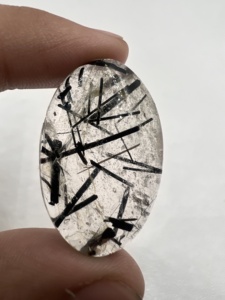 Cuarzo rutilado negro natural de forma ovalada, cabujón de piedra preciosa suelta con parte superior lisa para la elaboración de joyas. - Product Image 2