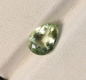 Améthyste verte de laboratoire Poire à facettes Pierres précieuses calibrées Pierres taillées en tailles 10X7mm 12X9mm 14X10mm 16X12mm - Product Image 2