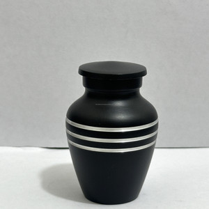 Urna Funeraria de Aluminio Hecha a Mano, Estilo Americano, Pequeña, para Cenizas de Mascotas y Humanos, 3 Pulgadas, Diseños Personalizables, Proveedor Mayorista - Product Image 6