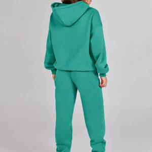 Ensemble de vêtements de sport pour femmes avec logo personnalisé, couleur unie, coupe ajustée, ensemble deux pièces avec pantalon de survêtement et sweat-shirt - Product Image 2