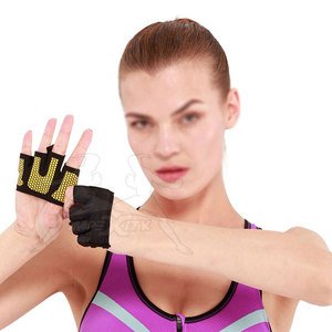 Agarraderas duraderas de diseño ligero, adecuadas para sesiones de entrenamiento y rutinas de fitness diarias. - Product Image 2