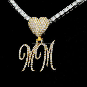 Iced Out Brush Fuente Letras curvas Nombre personalizado Collar Bling Corazón Gancho Diamante Nombre personalizado Cadena personalizada - Product Image 5