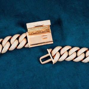 Cadena de Eslabones Cubanos Miami de Oro Rosa con Incrustaciones de Diamantes, Joyería de Lujo Gruesa y llamativa Estilo Hip Hop, Regalo Unisex - Product Image 3