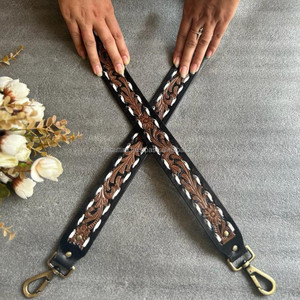 กระเป๋าหนังฟอกมือสไตล์ตะวันตกสายหนังวัวสำหรับกระเป๋าสีดำ - Product Image 2