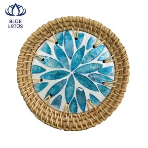 Sous-plat et dessous de verre en mosaïque de rotin durable, écologique et tressé, best-seller, pour la décoration intérieure - Product Image 1
