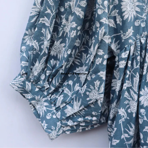 Belle robe en coton à motifs floraux, imprimée à la main, pour un usage décontracté. - Product Image 4