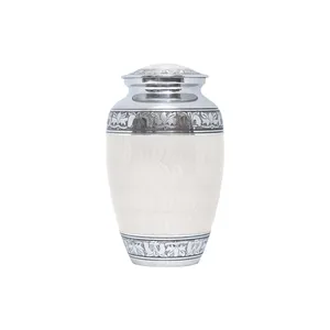 Urnes funéraires en métal de style américain de qualité supérieure, écologiques, peintes à la main et sculptées, pour funérailles. - Product Image 1