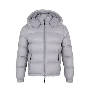 Doudoune matelassée avec doublure pour homme, en nylon, à capuche, pour l'hiver, manteau matelassé léger et personnalisé de haute qualité - Product Image 1