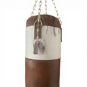 Sac de frappe Tan & Creamy 100 cm avec chaînes, 100 % cuir de vache, pour entraînement de kickboxing, taekwondo et boxe, hauteur réglable - Product Image 3