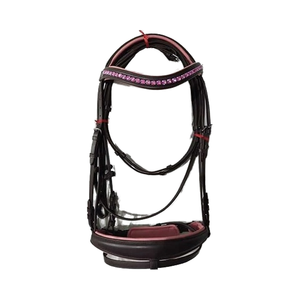 บังเหียนหนังสำหรับขี่ม้าแบบเดรสสาจ พร้อมโซ่คริสตัลและแผ่นรองสีชมพูอ่อน สำหรับม้า บังเหียนหนังสั่งทำพิเศษ ราคาโรงงาน OEM ODM - Product Image 1